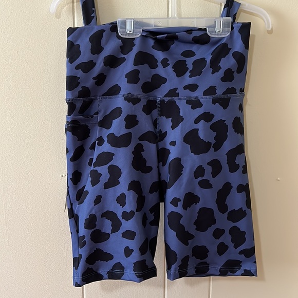 2 Piece Sports Set (W26) - Picture 2 of 4